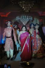 Model walk the ramp for Nisha Sagar_s bridal show in Trident on 10th Dec 2011 (70).JPG